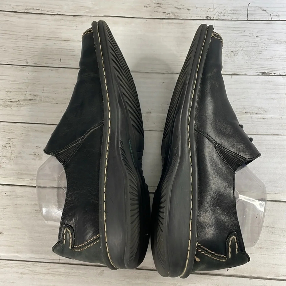 Josef Seibel Black Unisex Oxfords with Contrast Stitching